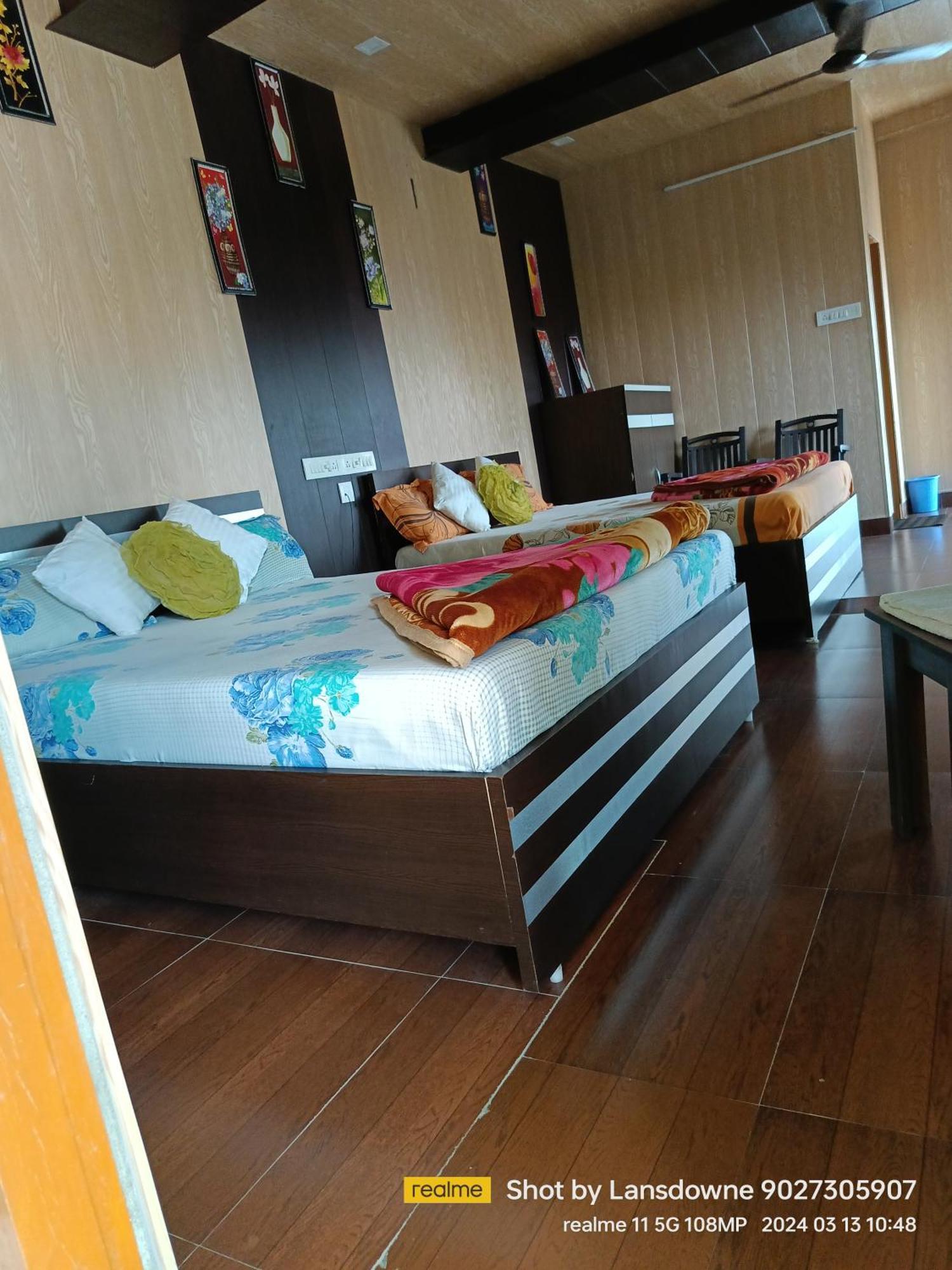 Joshi Holiday Home Stay لانسداون المظهر الخارجي الصورة