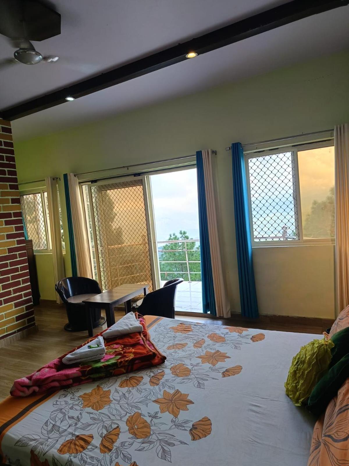 Joshi Holiday Home Stay لانسداون المظهر الخارجي الصورة