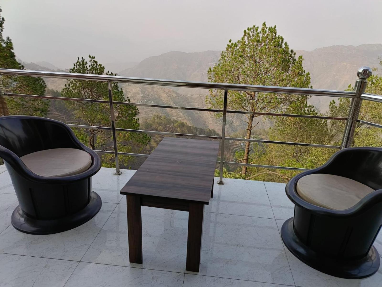 Joshi Holiday Home Stay لانسداون المظهر الخارجي الصورة